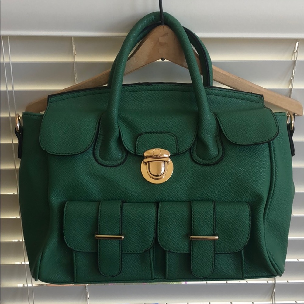 Mellow World emerald purse